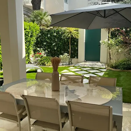 Carre Des Musiciens Apartman *